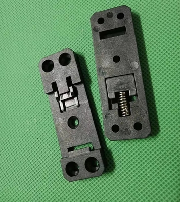 25mm Breedte zet de Plastic Nylon DIN Spoor het Opzetten Klem op 35mm DIN Spoorhouder Rb-235 op